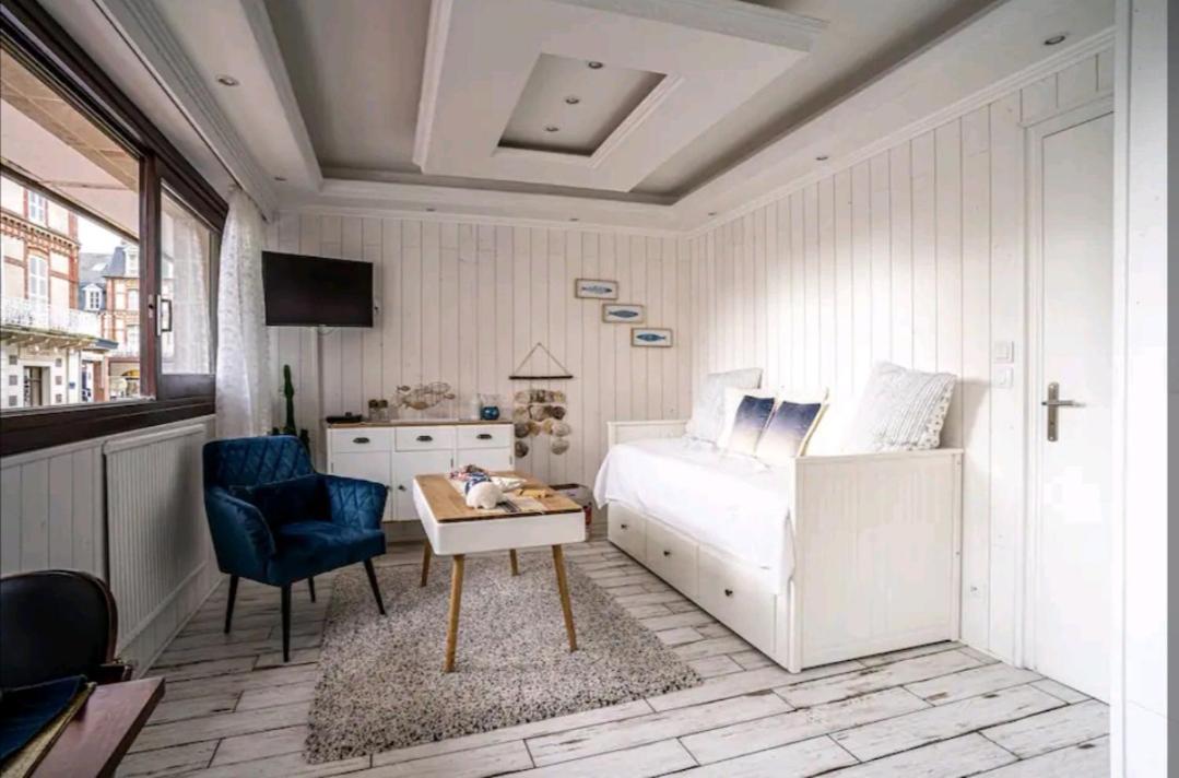 Deauville : Magnifique Studio En Face Du Casino ! Eksteriør bilde