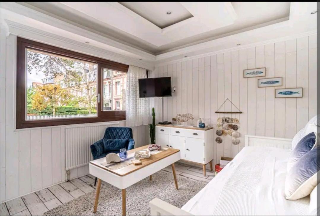 Deauville : Magnifique Studio En Face Du Casino ! Eksteriør bilde